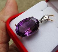 PY Beauty +++ร้านนี้ขายแต่ของแท้ค่ะ+++ จี้เงิน 925 Sterling silver ฝังพลอยอเมทิสต์ (Natural Amethyst) น้ำหนัก 23.00 กะรัต จี้โชว์พลอยสวยมากๆค่ะ