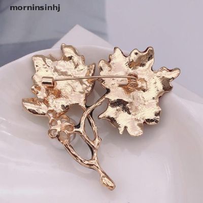 Mor Bros Pin Bentuk Daun Maple Aksen Mutiara Imitasi Gaya Vintage Untuk Wanita 5211059✁