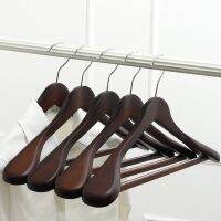 {HAOY Department Store} 1 Pcs Black Walnut Wood Coat Hanger Solid Wood Suit Hangers With Brass Hook Anti Skid Shoulder Seamless Clothes Drying Rack