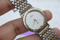 นาฬิกา Vintage มือสองญี่ปุ่น ALBA URBAN V701 6040 ระบบ QUARTZ ผู้หญิง ทรงกลม กรอบเงิน หน้าขาว หน้าปัด 32มม. สายสแตนเลสแท้ ใช้งานได้ปกติ สภาพดี ของแท้ ไม่กันน้ำ