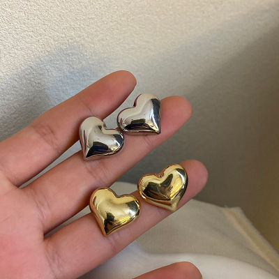 Personality Metal Female Heart Shaped Earrings Earrings Earring Retro Fashion