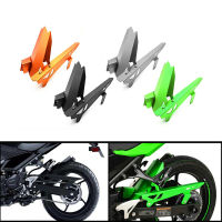 โซ่ไกด์ด้านหลังของ Kawasaki Ninja 400 250ฝาครอบป้องกัน Z400 2017 2018 2019 2020