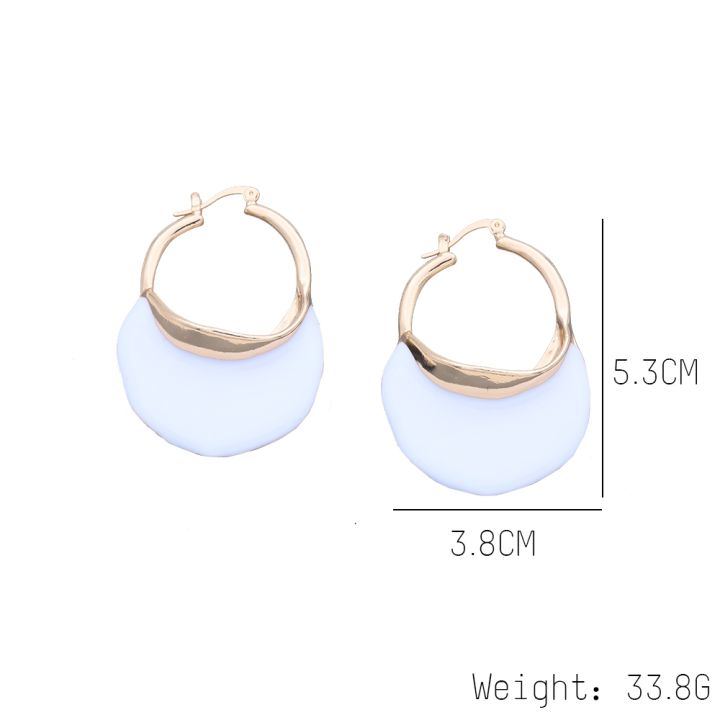 large-gold-hoop-earrings-women