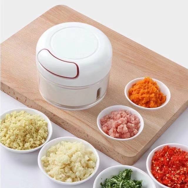 Multifunction Manual Food Processor Vegetable Fruit Twist Shredder