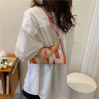 Contrasting Color Small Tote Female Bag Fashion Versatile Chain Handbag ins Vintage Ladies Colorful Diamond Underar 【AUG】