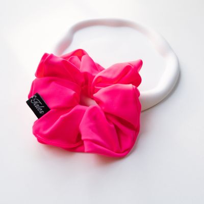 teller of tales scrunchies - poppy (active collection)