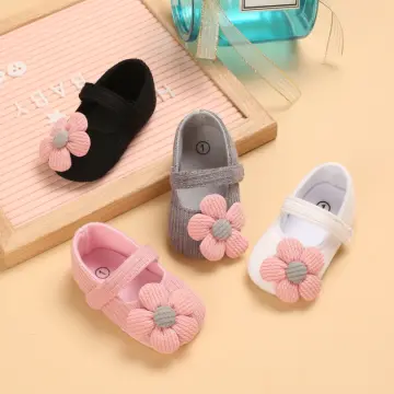 Soft and warm baby slippers - 50% dad 50% mom - 0/1 month