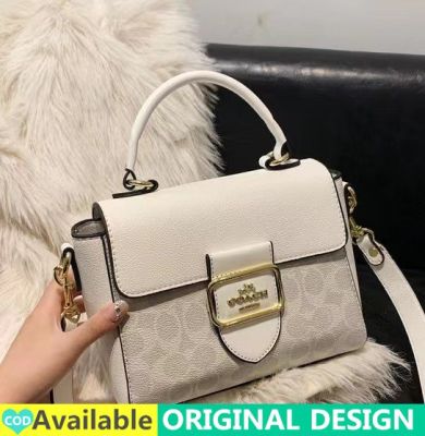 กระเป๋าถือโค้ชของแท้ใหม่2023ใบกระเป๋าสะพายหนัง PU สำหรับผู้หญิงกระเป๋าสะพายข้างสีขาวกระเป๋าสะพายไหล่กระเป๋าหิ้วคาเมลเลียแบบคลาสสิก Tas Kosmetik กระเป๋าโทรศัพท์ MODE Korea ความจุขนาดใหญ่สำหรับนักเรียนกระเป๋าช้อปปิ้งกระเป๋ามีที่จับกระเป๋าใส่ของเดินทางทำงานจ
