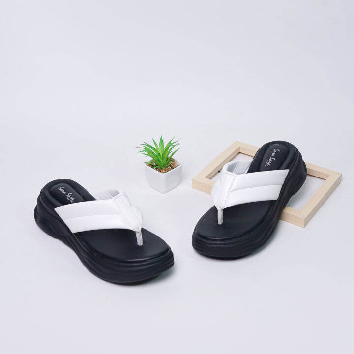 Ricosta Sara Sandal main image 1