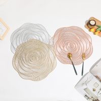 Rose Flower Shape Placemat Modern Fashion Bronzing Coaster PVC Soft Decoration Table Mat Placemat Popular Kitchen Accessories