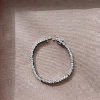 THE GLITTER : Tennis Bracelet สร้อยข้อมือทำจาก Cubic zirconia 5A