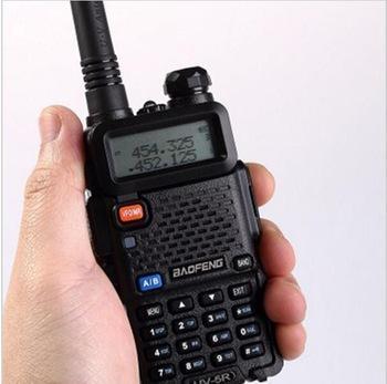BaoFeng walkie talkie UV-5R two way cb radio upgrade version baofeng uv5r 128CH 5W VHF UHF 136-174Mhz & 400-520Mhz สีดำ