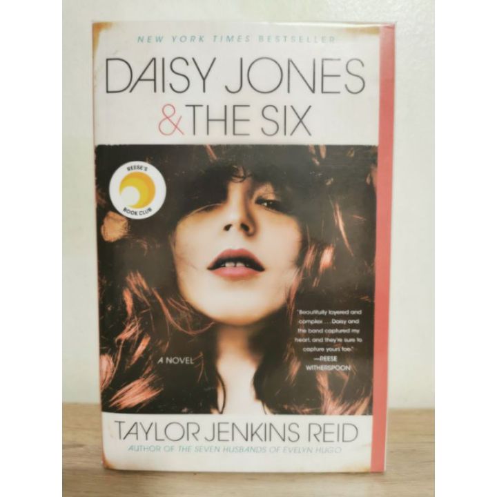 Daisy Jones and The Six by Taylor Jenkins Reid Lazada PH