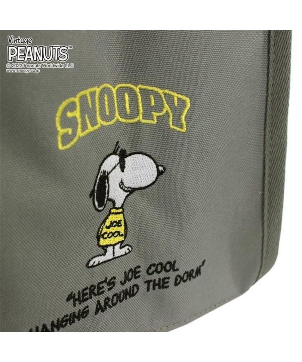 กระเป๋า-snoopy-งาน-vintage-peanuts-ไซส์ใหญ่-ใส่ของได้เยอะ-เนื้อผ้าไนลอน-มีกระดุมปิด-สวยทุกสี-ขนาด-43-5-29-5-18-5-cm