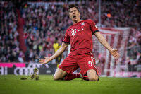 โปสเตอร์นักฟุตบอล Robert Lewandowski รับทำ โปสเตอร์ติดผนัง ของแต่งบ้าน แต่งห้องนอน 77poster