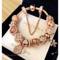 พร้อมสต็อกแท้ Pandora_bracelet _ เครื่องประดับ Charm สร้อยข้อมือหวานหญิง Rose สีชมพูจี้ลูกปัดกำไลข้อมือ