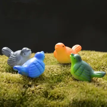 Miniature Bird Figurines Resin Crafts Simulated Bird Ornament Artificial  Bird Crafts for Backyard Yard Outdoor Mom