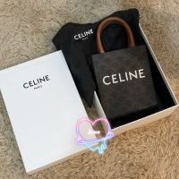 A.L.I.C.E CELINE กระเป๋าคาบัสทรงตรงขนาดเล็กในผ้าใบ TRIOMPHE ตาลกระเป๋าถือ กระเป๋าสะพาย