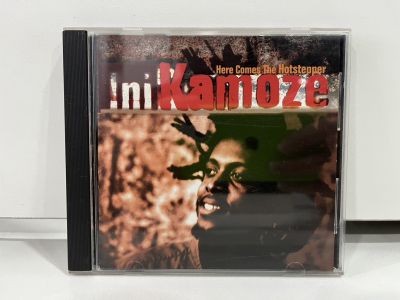 1 CD MUSIC ซีดีเพลงสากล    Ini Kamoze  Here Comes The Hotstepper  COLUMBIA   (N5F23)
