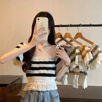 ? เสื้อถักไหมพรม แขนสั้น ดีเทลชายระบายน่ารักๆ ใส่ได้ 2 แบบ สินค้าพร้อมส่ง ( 6Y003 )