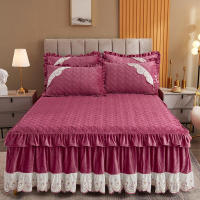 Thicken Quilted Luxury Bed Skirt Crystal Velvet Bedspread on The Bed Foldable Fitted Sheet Machine Washable Bed Cover