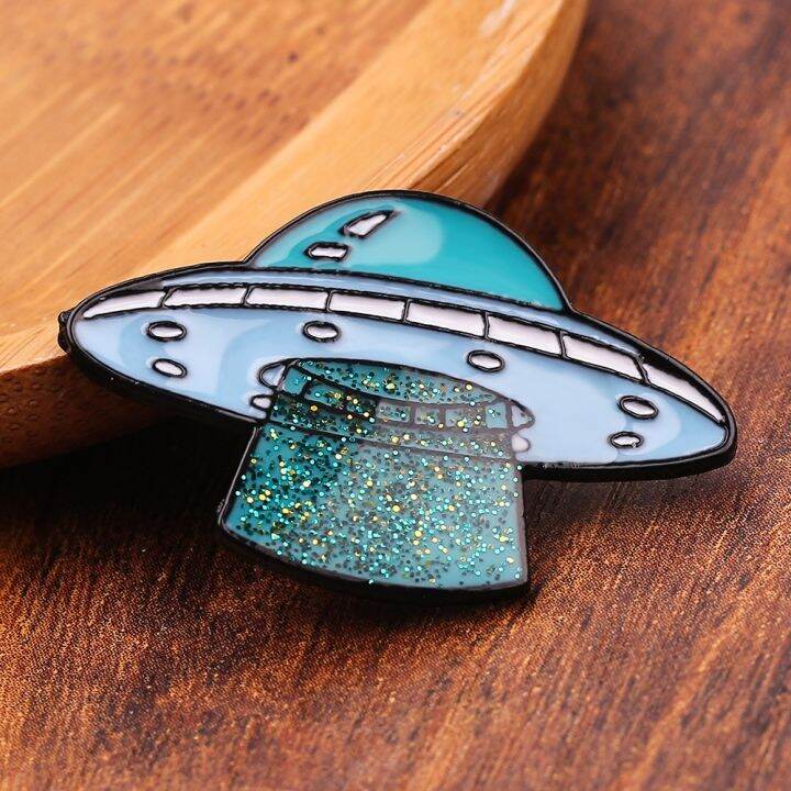 dt-hot-brooch-metal-enamel-alien-spaceship-adventurer-astronaut-badge-pin-clothing-pins-jewelry-accessories-gifts