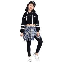 2Pcs เด็กผู้หญิง HipHop แจ๊สเครื่องแต่งกาย Street Dance Letter พิมพ์กระโปรง Legging ชุดเสื้อผ้า ชุดเต้น ชุดแดนซ์ เสื้อมีฮูด กางเกงวอร์มดำ