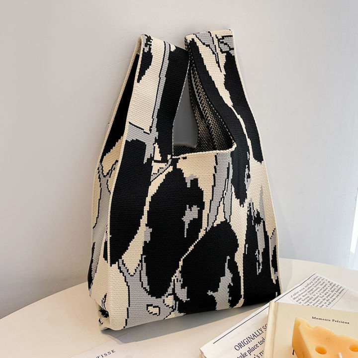 comfortable-to-touch-fine-texture-bucket-tote-bag-soft-shine-leisure-soft-and-shaped-fashion
