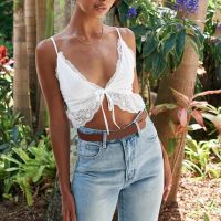 Womens Summer Sexy Solid Color Sleeveless Sling Slim Slim Exposed Navel V-Neck Small Vest White