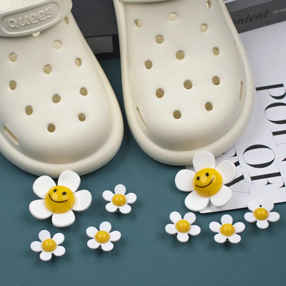 14pcs/set Acrylic Material Perforated Flower & Daisy Bow Shoe Charms
