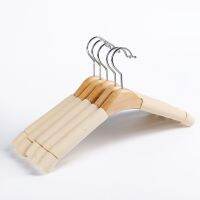 6 Pcs  Non-Slip Sponge Wood Clothes Hangers Durable Seamless Clothes Hanger Logo Customizeable Wholesale Store Display