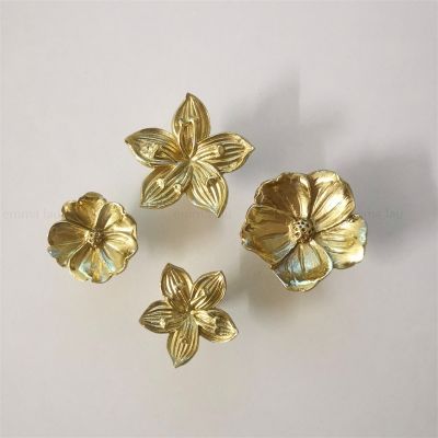 【LZ】✹❈  Gold Furniture Handle Door Knobs Solid Brass Round Square Flower Single Hole Handles for Cabinet Kitchen Cupboard Drawer Pulls