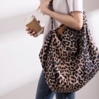 MABULA Big Shopper Handbags with zipper Oversize Autumn Fashion Leopard Patern Tote Shoulder Bags Large Capacity Reusable