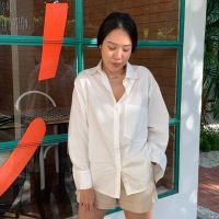 Nitha.w รุ่น Basic Shirt เสื้อเชิ้ตเบสิค สีขาว