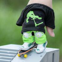 Interactive Mini Finger Scooter Clothes Stunt Fingertip Pants T-shirt Set Toy Skates Scooter Fingerboard Accessories