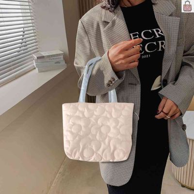 Korean Style Lunch Snack Storage Bag Cute Sweet Women Mommy Hand Bag Flower Quilted Cotton Padded Portable Small Shopper Holiday for Student Art Bag