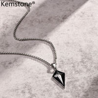 Kemstone จี้สร้อยคอสีเงินรูปสี่เหลี่ยมขนมเปียกปูนสแตนเลสสำหรับผู้ชาย