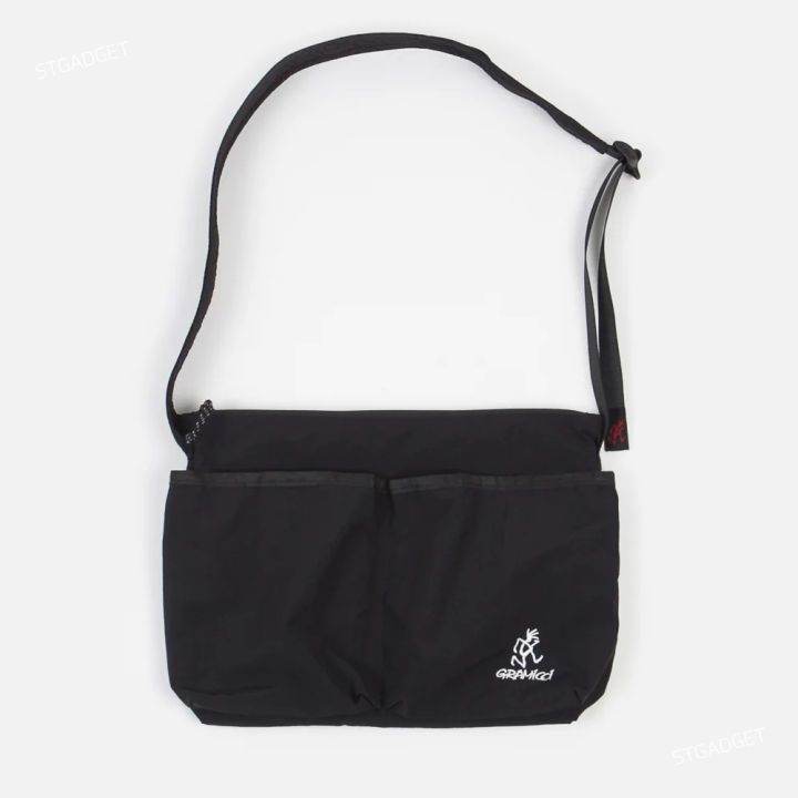 กระเป๋า-gramicci-utility-sacoche-bag-รุ่นพิเศษจากญี่ปุ่น-กระเป๋าสะพาย-ของใหม่-ของแท้-พร้อมส่ง