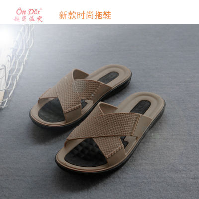2019 New Vietnam Imported Rubber Slippers Home Outdoor Slippers Mens Summer Wear-Resistant Non-Slip Beach Slippers