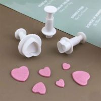 3ชิ้น/เซ็ต Love Heart Plunger Fondant Cutter Sugarcraft เค้กตกแต่งเครื่องมือ DIY Cookie Stamper Baking อุปกรณ์เสริม Round