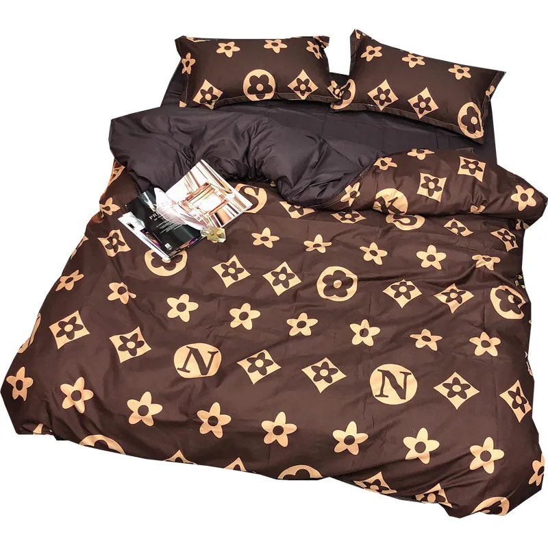 CDC Beddings - For my designer lovers Lv is available in sizes 1