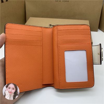 [Free Shipping] Coach New Womens Medium Wallet Plain Leather Wallet Clip Snap Half-fold Zipper Coin Purse Bill Clip 0082 6390 3453