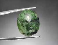 พลอยหลังเบี้ย รูบี้ ซอยไซต์ (Ruby In Zoisite) " หินแห่งความเชื่อมั่น" น้ำหนัก 20.63 ct. ขนาด  15.9*7.7*19.6 mm. พลอยแท้ 100 % เนื้อดี ราคาถูก