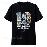 ตำนานคลาสสิกและไม่เหมือนใคร Never Die Diego Maradona Theme Football Greatest Number 10 Diego Maradona Rip เสื้อยืดผู้ชาย GFbkla08AIkdeb32