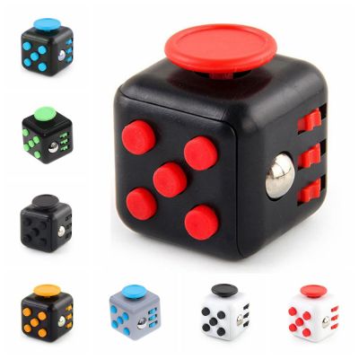 9QSS ของขวัญสำหรับผู้ใหญ่สำหรับเด็ก แบบพกพา Magic Cube บรรเทาความวิตกกังวล ออทิสติก ลูกเต๋าบีบอัด ของเล่นต่อต้านความเครียด Fidget Cube