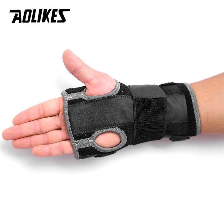 สายรัดข้อมือ-เฝือกข้อมือ-1ข้าง-ใช้งานได้ทั้งซ้ายและขวา-adjustable-hand-brace-sport-wristband-safe-ผ้ารัดข้อมือ-ผ้าพันข้อมือ-คลายกล้ามเนื้อ-office-syndrome