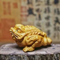Wooden carved three-legged golden toad Mascot Miniature Statue Chinese lucky frog ornament Home Living Room Bedroom Statue