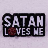 【DT】hot！ SATAN LOVES ME SATANISM SATANIC THE OCCULT ENAMEL LAPEL BADGE