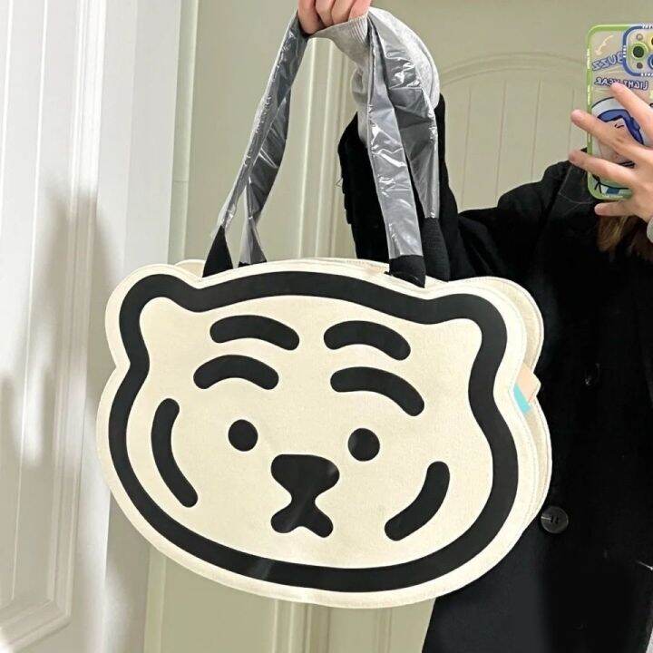 muziktiger-special-shaped-bag-korean-version-of-the-new-all-match-portable-tiger-head