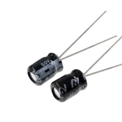100pcs 0.1uF 50V 0.1MFD 50WV 4*7mm 100nF Aluminum Electrolytic Capacitor Radial Electrical Circuitry Parts